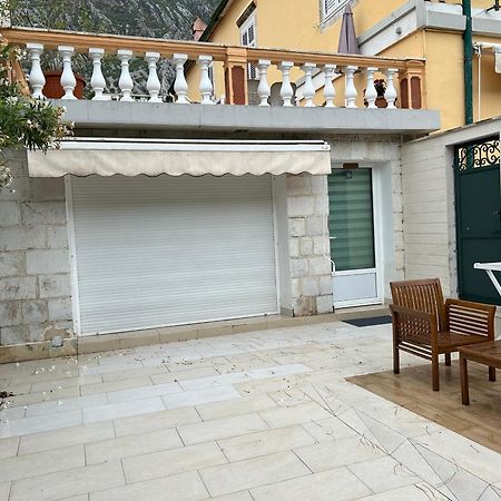Villa Miramare , Dobrota Seafront Kotor Exterior photo