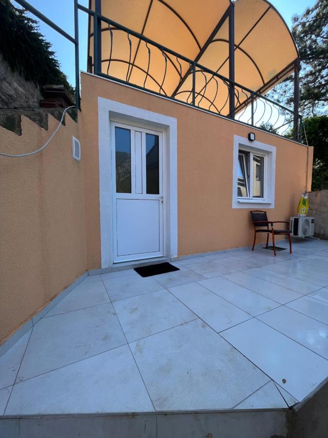 Villa Miramare , Dobrota Seafront Kotor Exterior photo