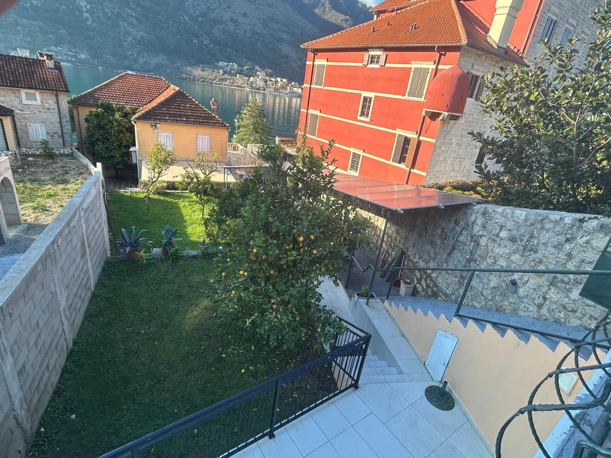 Villa Miramare , Dobrota Seafront Kotor Exterior photo